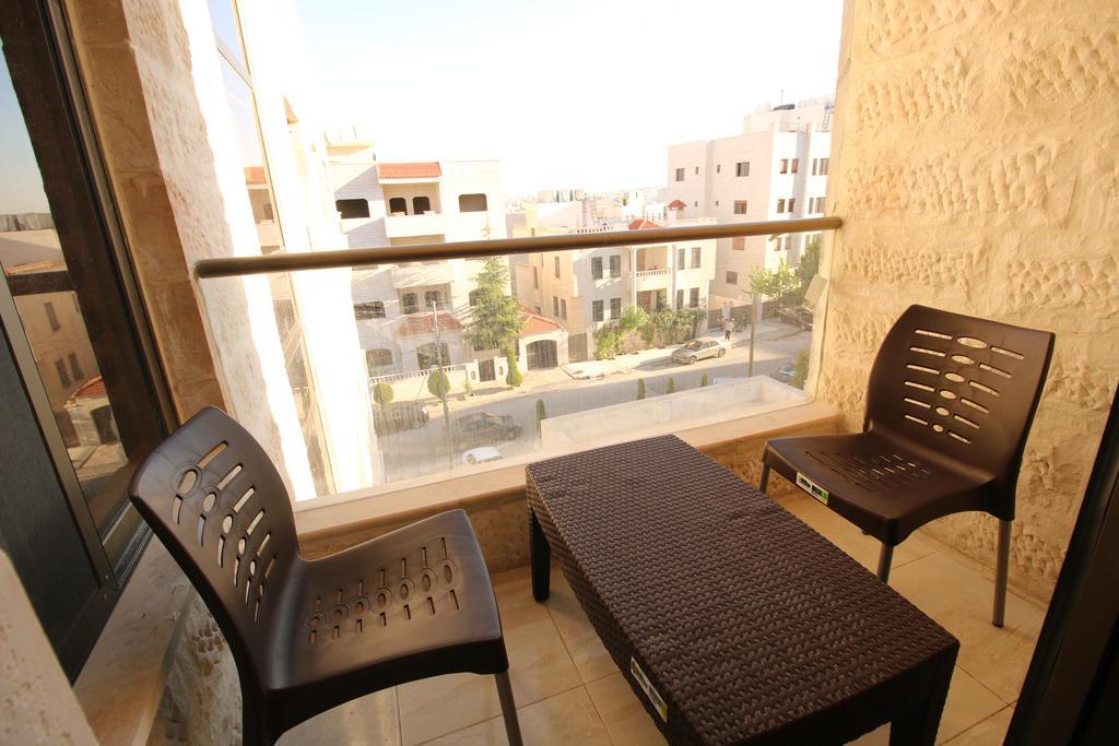 Aqarco Sanar Apartment Amman Bagian luar foto